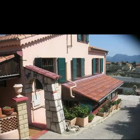 Au Calme Sur Les Collines Kwatera prywatna